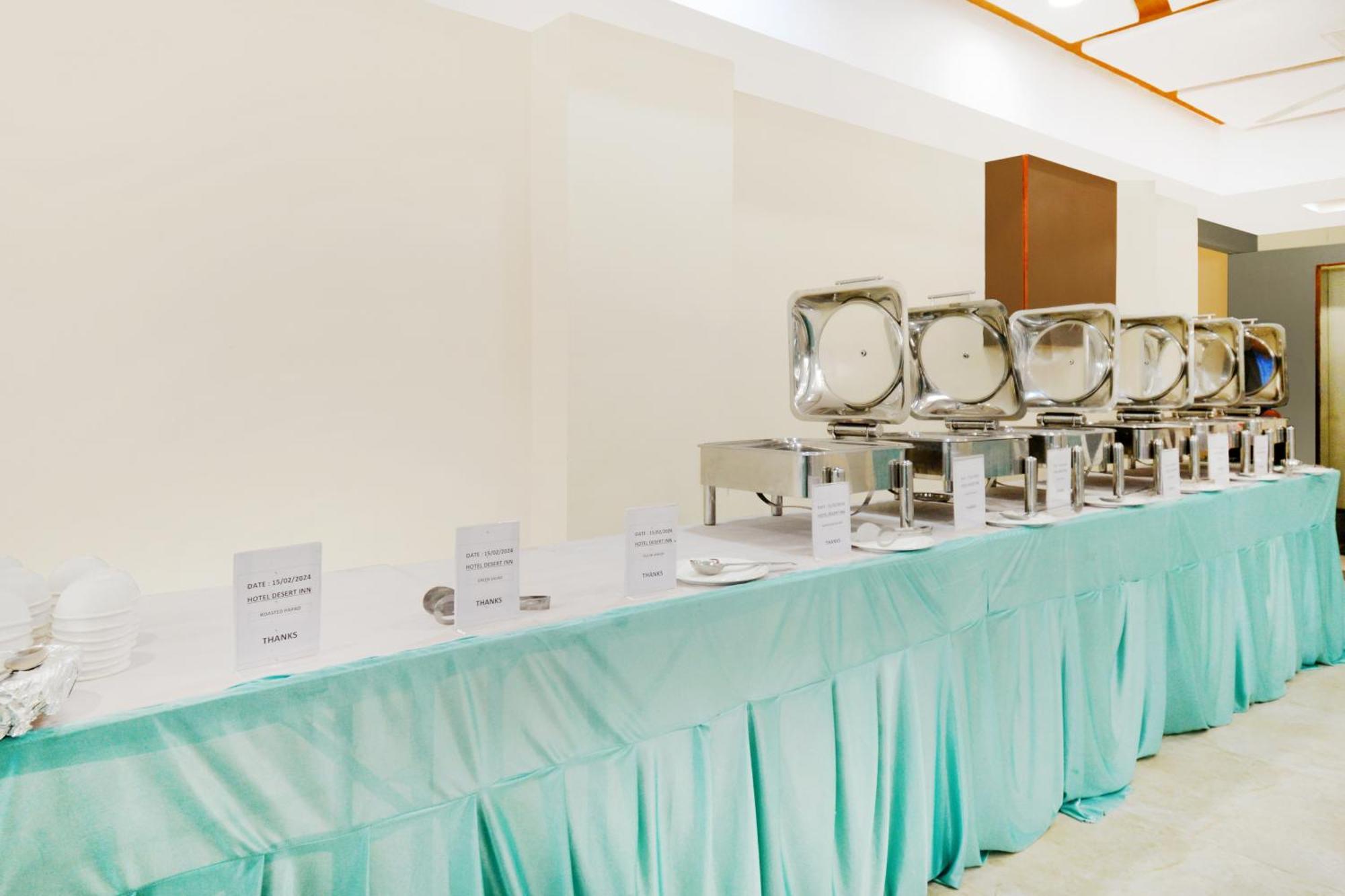 Hotel Desert Inn Tharad Εξωτερικό φωτογραφία