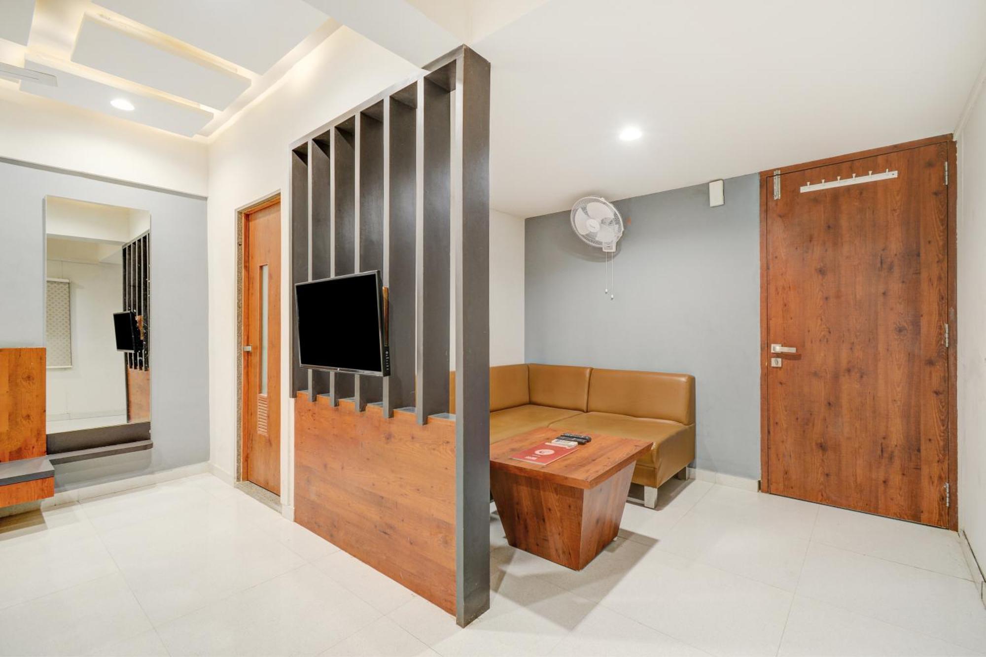 Hotel Desert Inn Tharad Εξωτερικό φωτογραφία